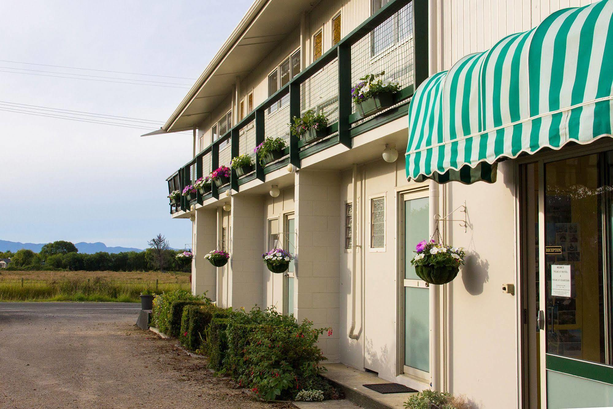 Apartments On Abel Takaka Εξωτερικό φωτογραφία